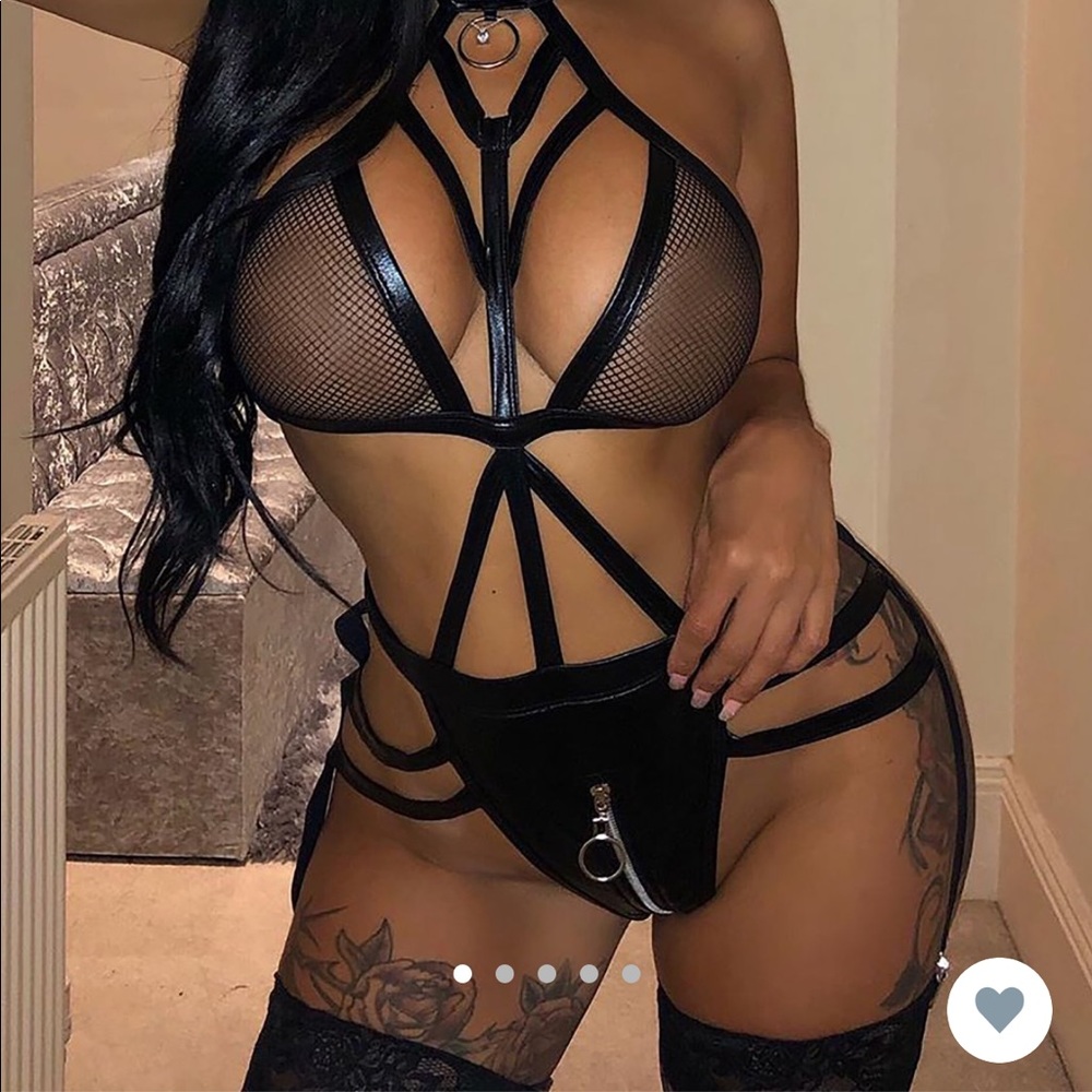 Brand New Fashion Nova bodysuit